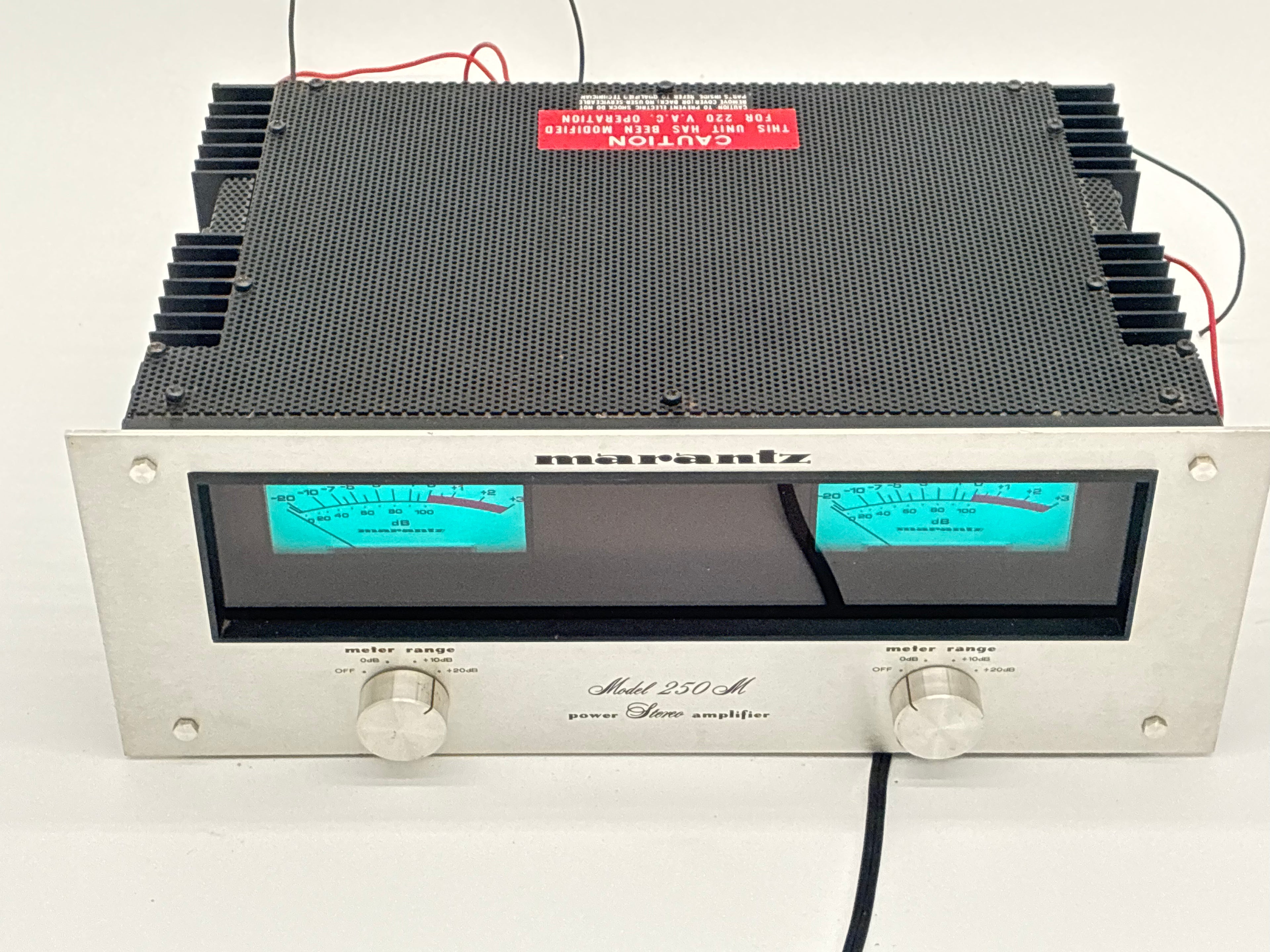 Marantz - Model 250M - Power amplfier