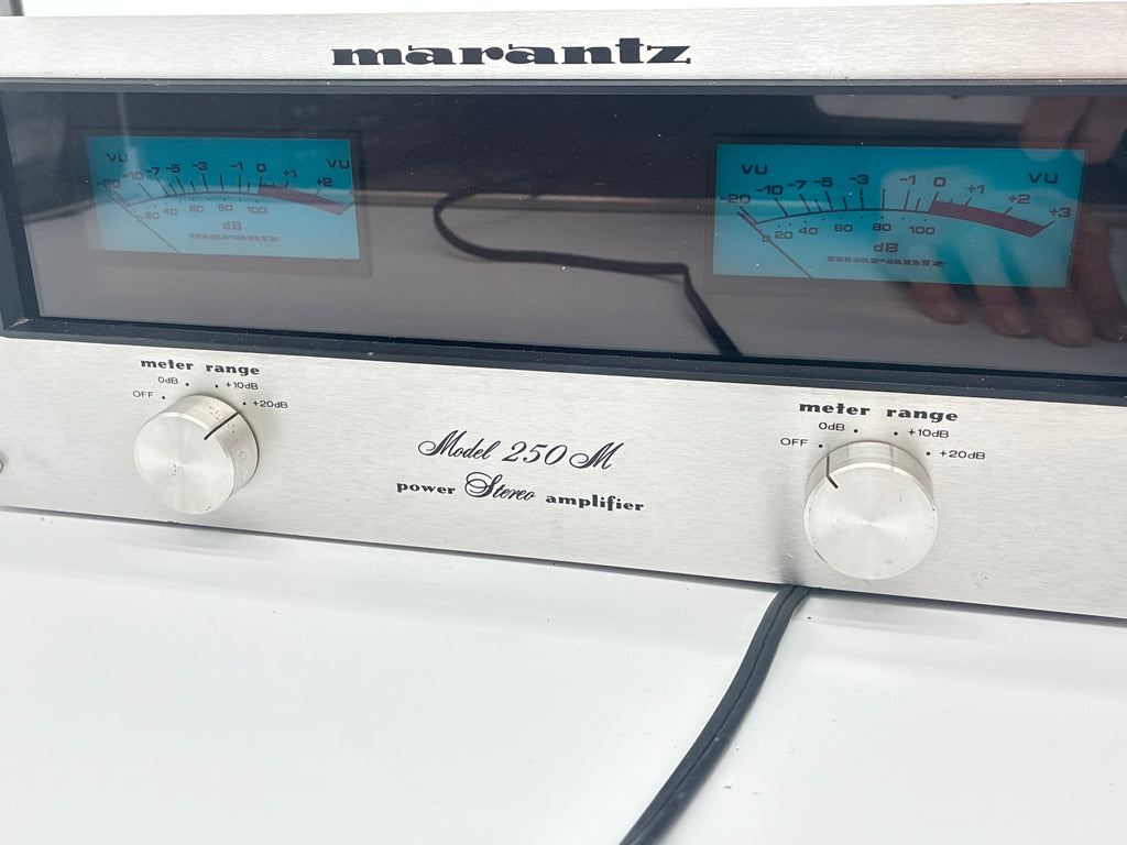 Marantz - Model 250M - Power amplfier